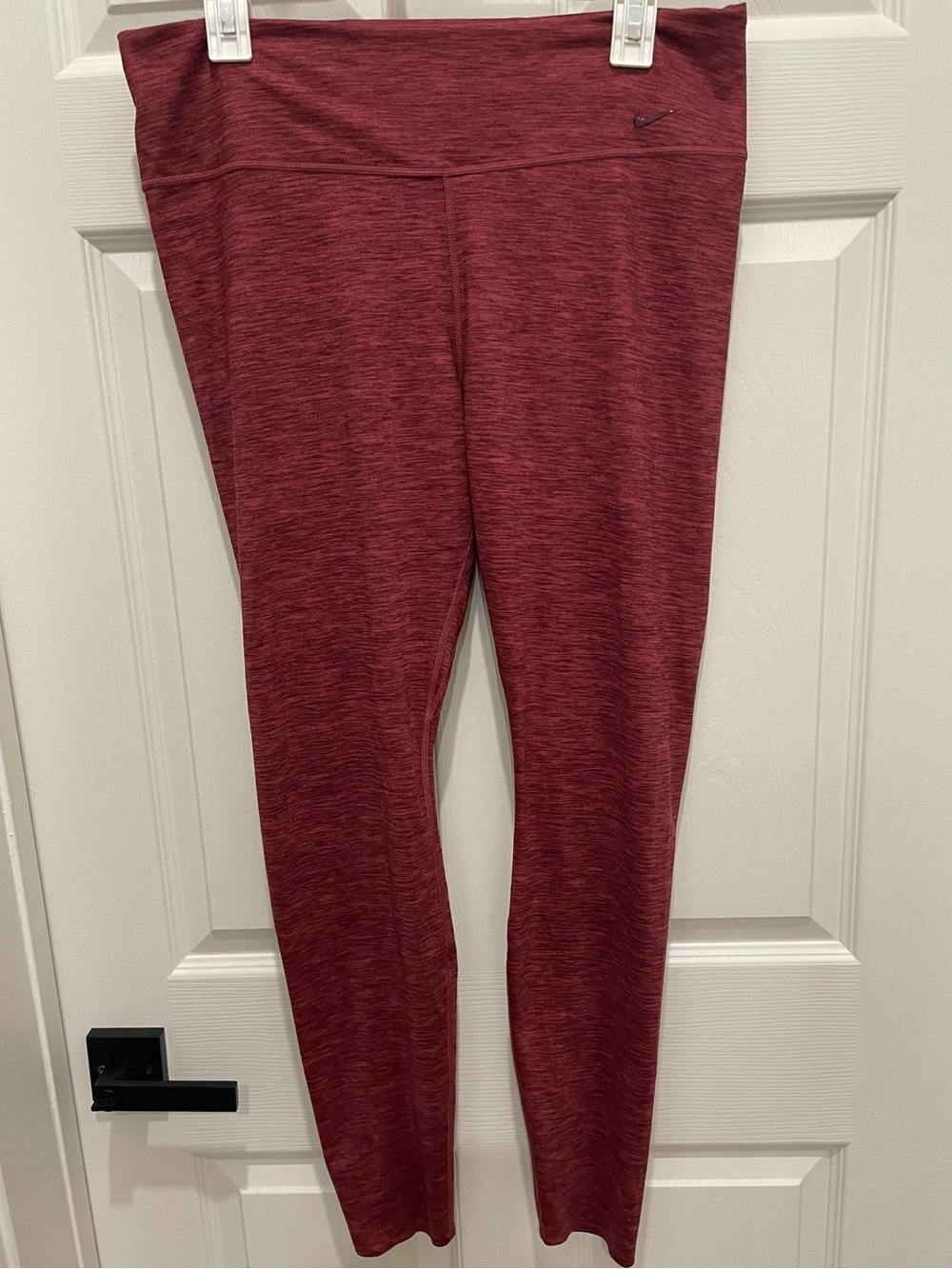 Women’s Nike Heathered Red Dri-FIT full length high-waist leggings